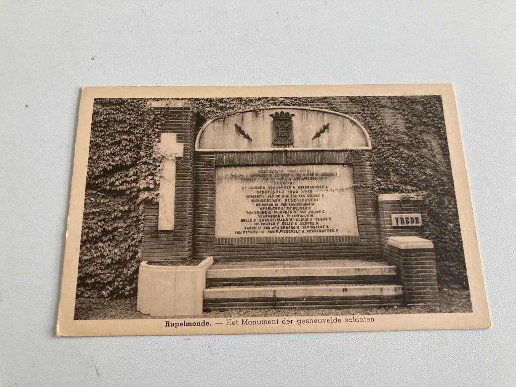 PK Rupelmonde : Het monument der gesneuvelde soldaten 40/45, Ophalen of Verzenden, 1940 tot 1960, Ongelopen, Oost-Vlaanderen