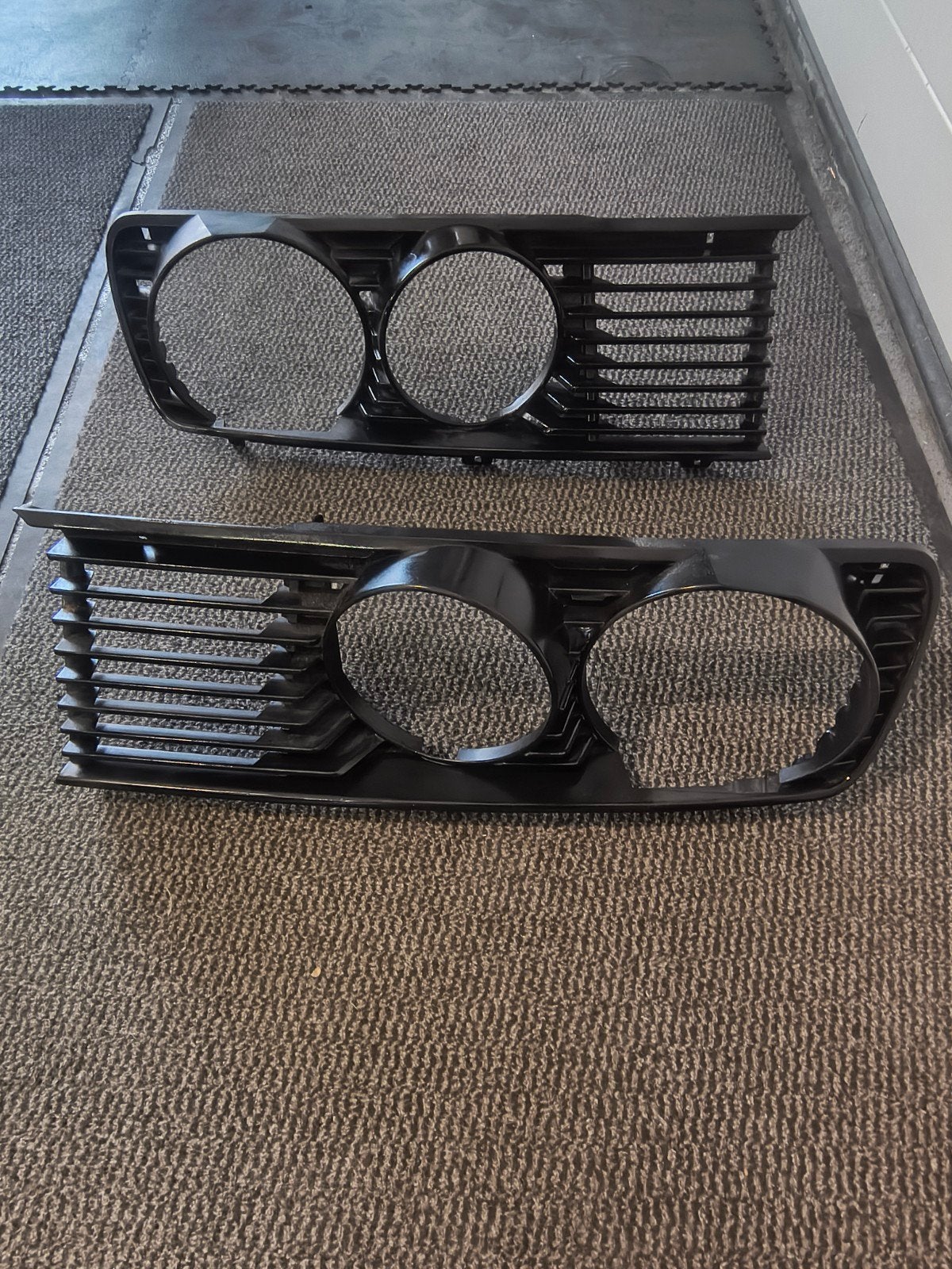 Face avant / grille Bmw e34, Autos : Pièces & Accessoires, Enlèvement, Droite, BMW