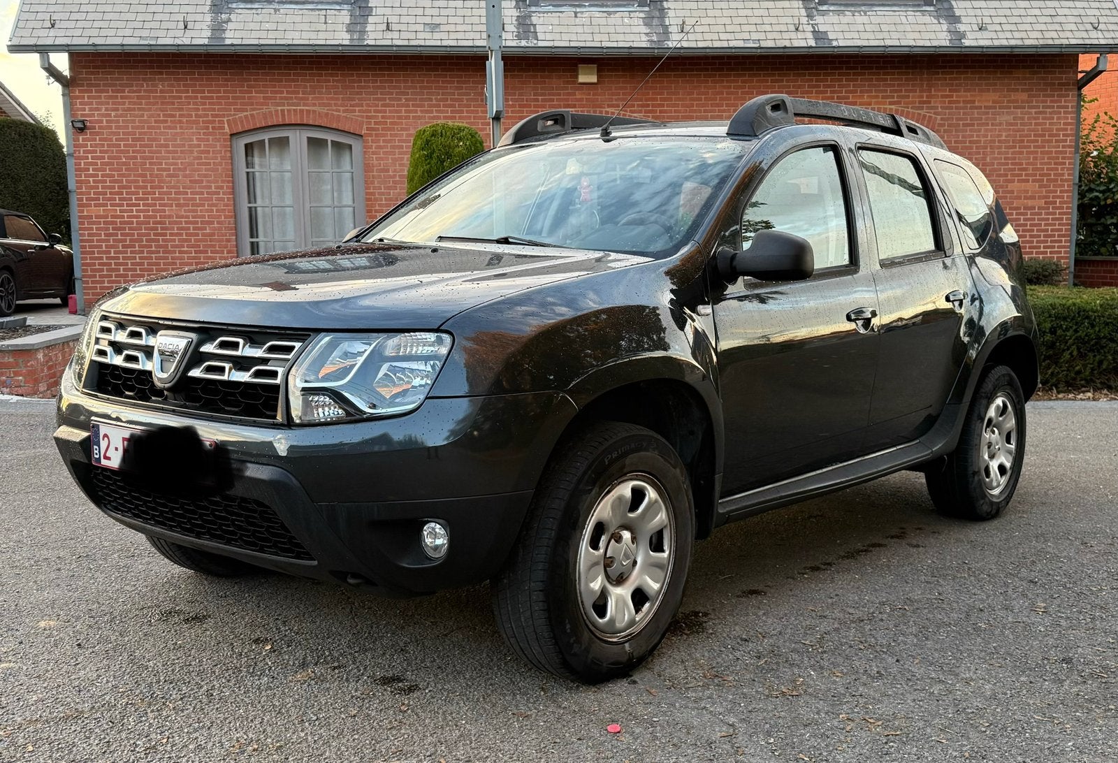 Dacia duster 2015 44000 KM 2015 prête à immatriculé, Auto's, Voorwielaandrijving, Stof, Duster, Handgeschakeld