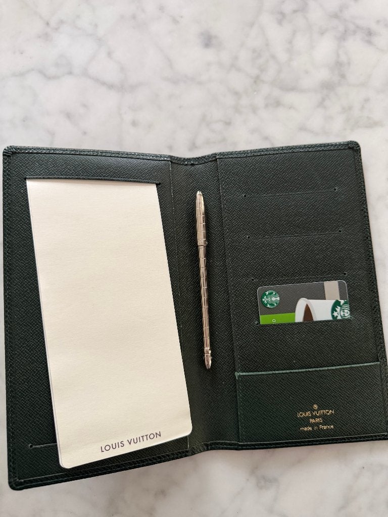 Green wallet Louis Vuitton, Handtassen en Accessoires, Portemonnees, Overige merken, Ophalen of Verzenden, Zo goed als nieuw, Leder