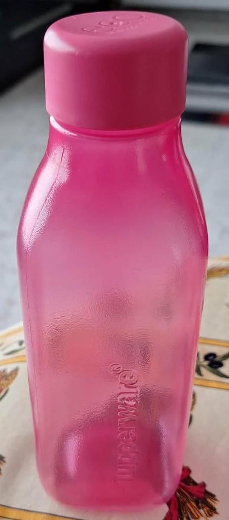 Bouteille Tupperware Eco 0.5 l de couleur rose, Envoi, Comme neuf, Autres types