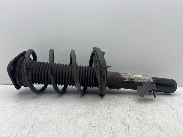 Amortisseur avant gauche d'un Volvo V40, -, 3 mois de garantie, -, -