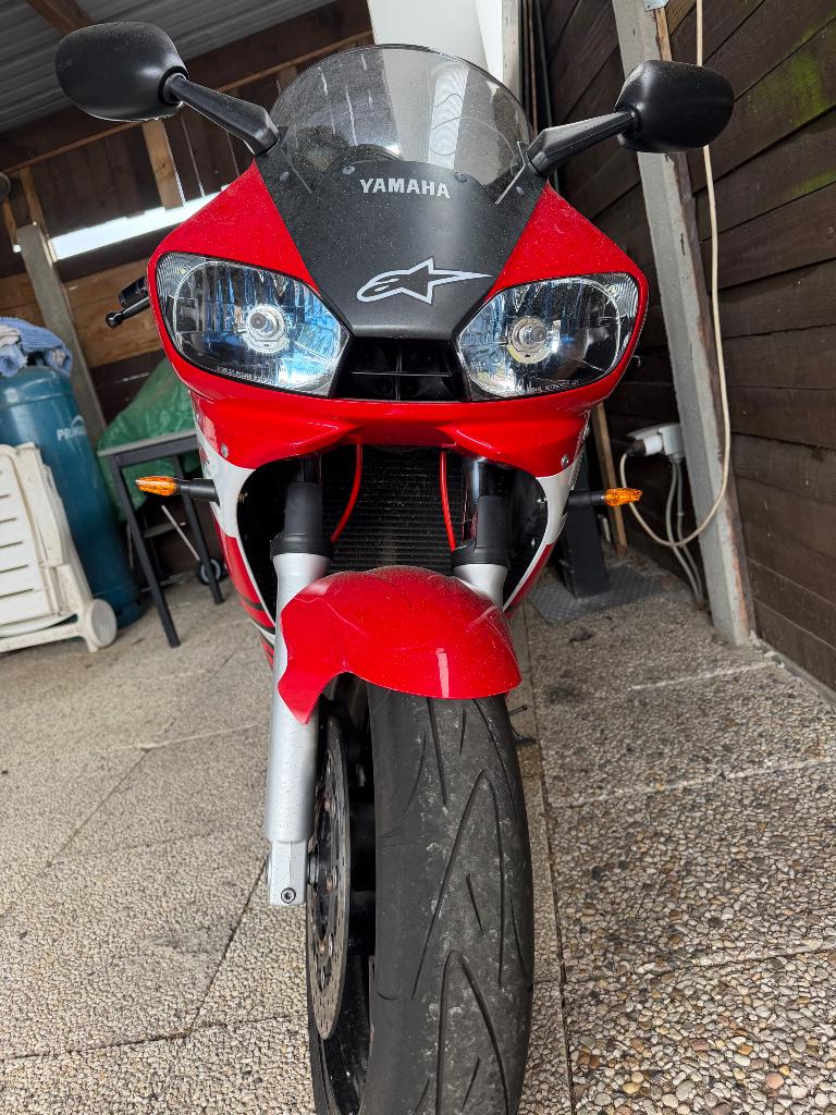 Yamaha r6, Sportuitlaat, 4 cilinders, Gebruikt, Meer dan 35 kW