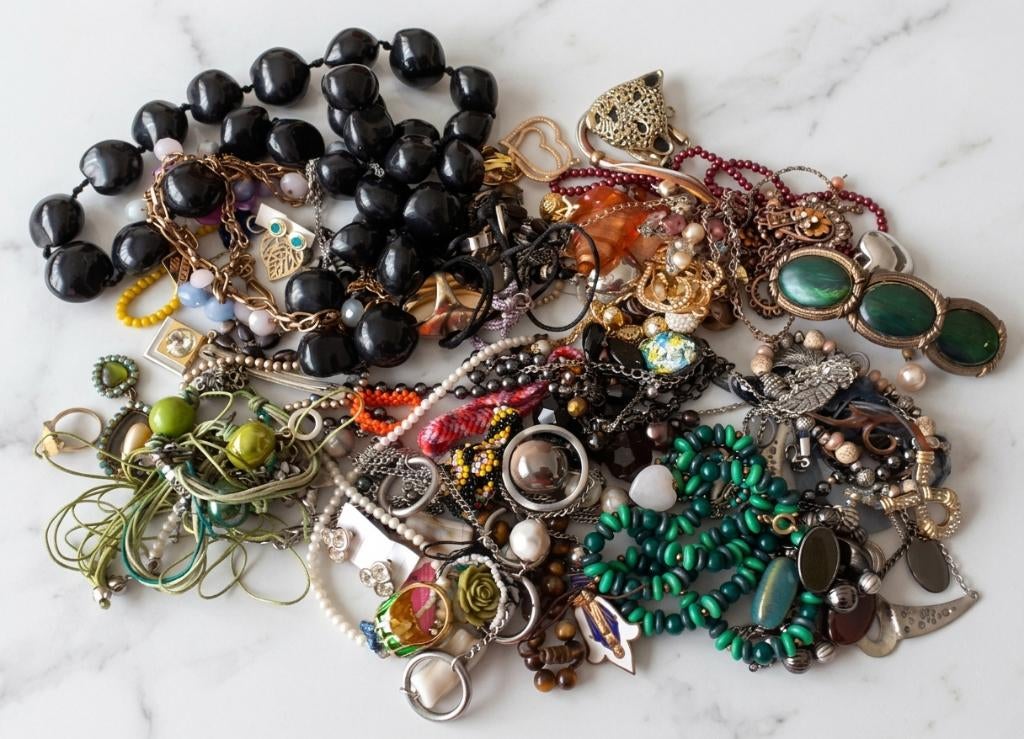 lot juwelen 34 ongeveer 1.1 kg, Ophalen of Verzenden, Zilver, Overige typen, Met edelsteen