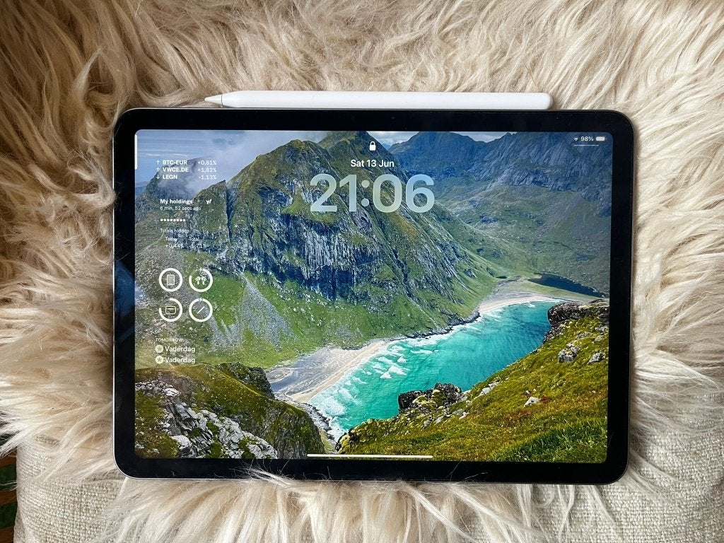 iPad Air(M2)128GB 11インチ + ApplePencilPro ② Apple iPad Air 11 inch (M2) 128GB + Apple Pencil Pro — Apple