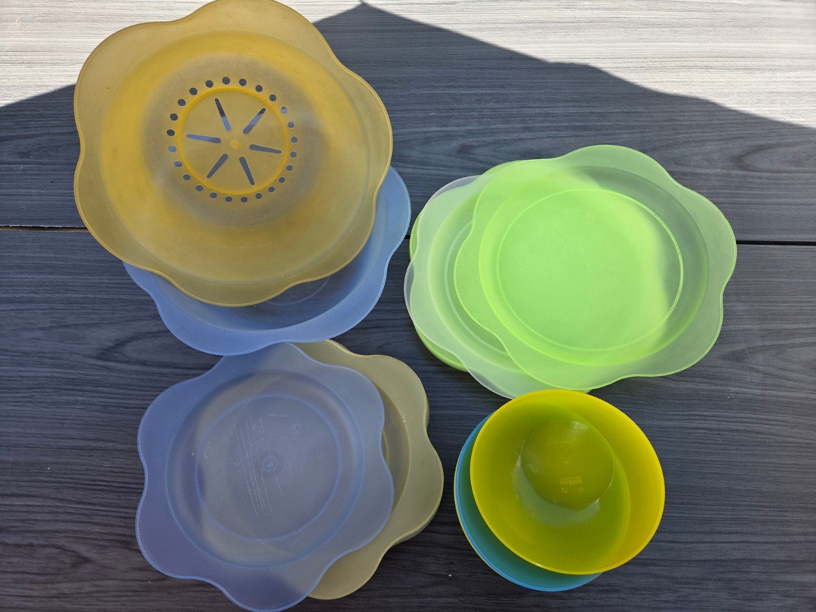Servies set, lichtgewicht onbreekbaar plastiek., Caravans en Kamperen, Ophalen