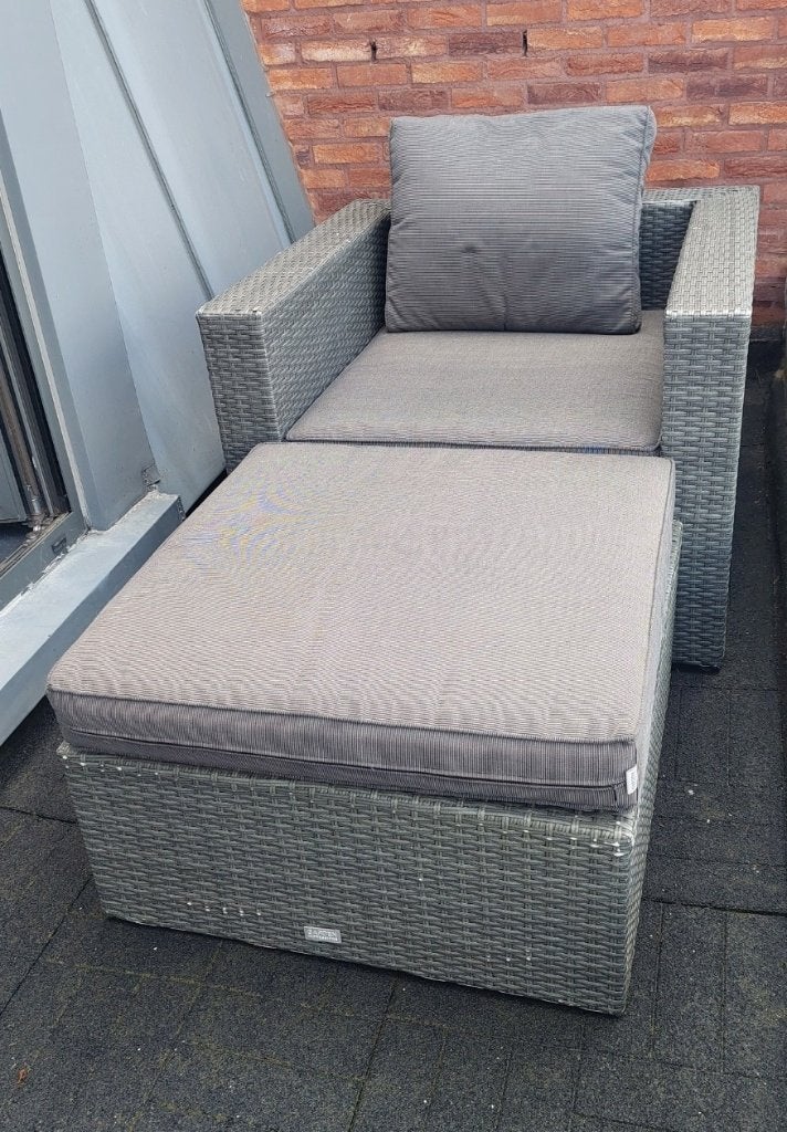 eenpersoons loungezetel met aparte voetbank en kussens, Tuin en Terras, Ophalen, Gebruikt