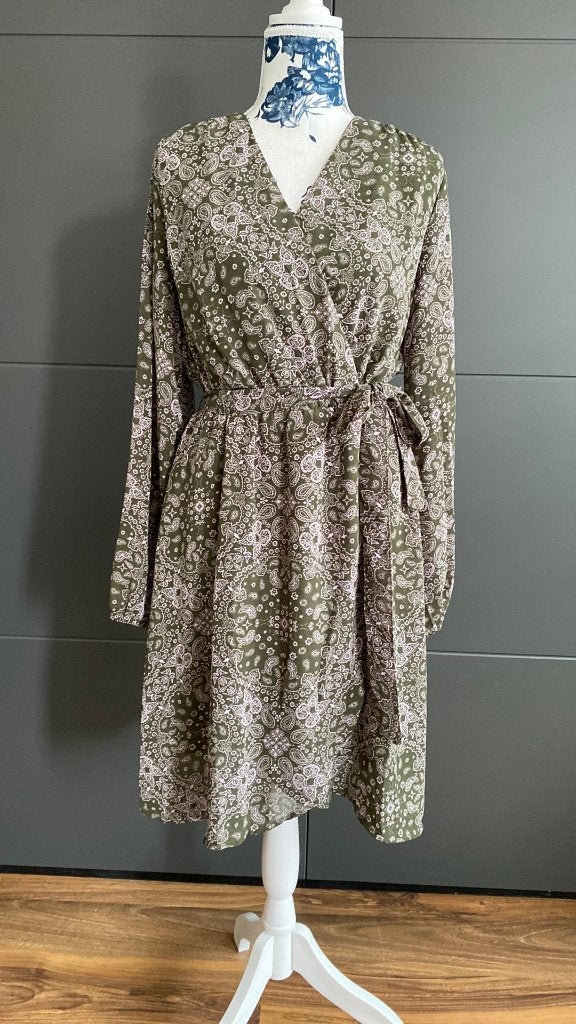 jurk only large, Kleding | Dames, Jurken, Ophalen of Verzenden, Zo goed als nieuw