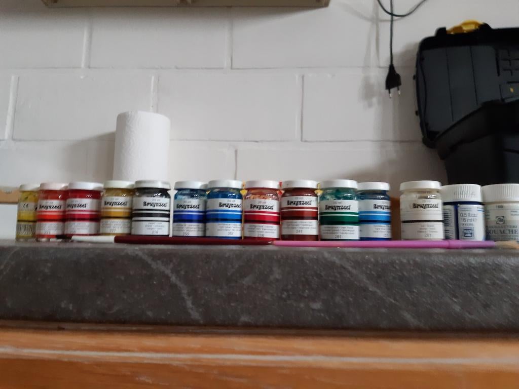 Gouache 14 pots + boîte  d'aquarelle et de pinceaux, Enlèvement ou Envoi, Utilisé, Aquarelle