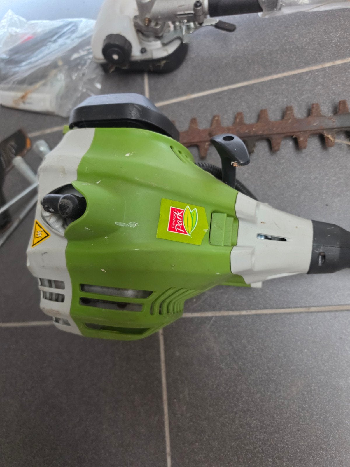 centralpark bosmaaier met verschillende opzetstukken, Tuin en Terras, Ophalen, Gebruikt, Benzine, Central park
