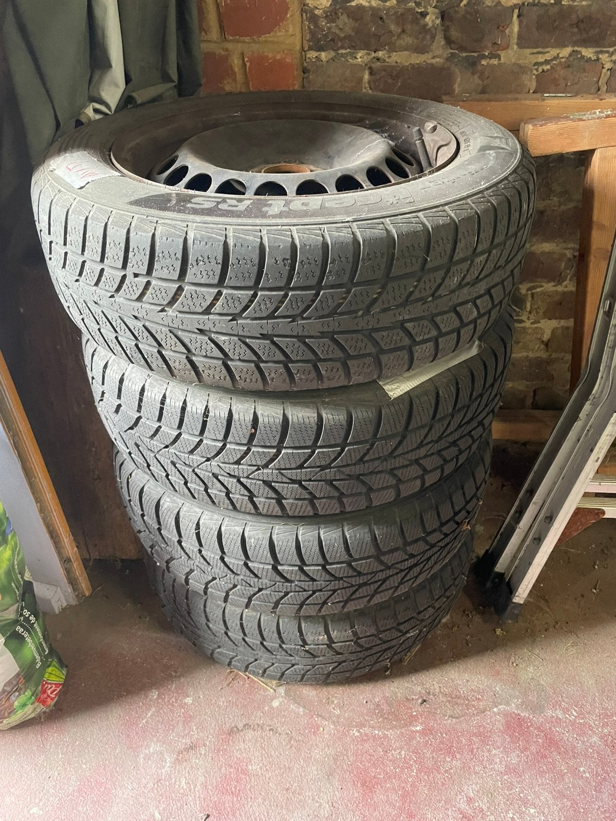 4 pneus hiver Hankook 185/65R15, Enlèvement, Utilisé