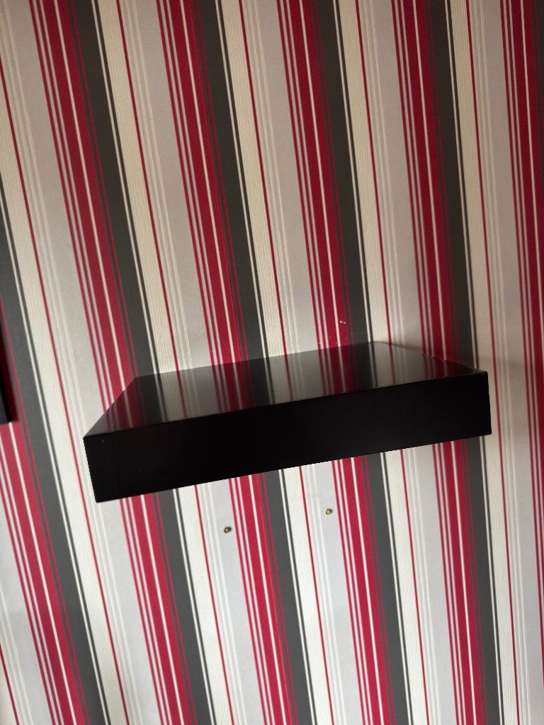 LACK wandplank 30x26 cm, Huis en Inrichting, Woonaccessoires | Wandplanken en Boekenplanken, Ophalen, Zo goed als nieuw