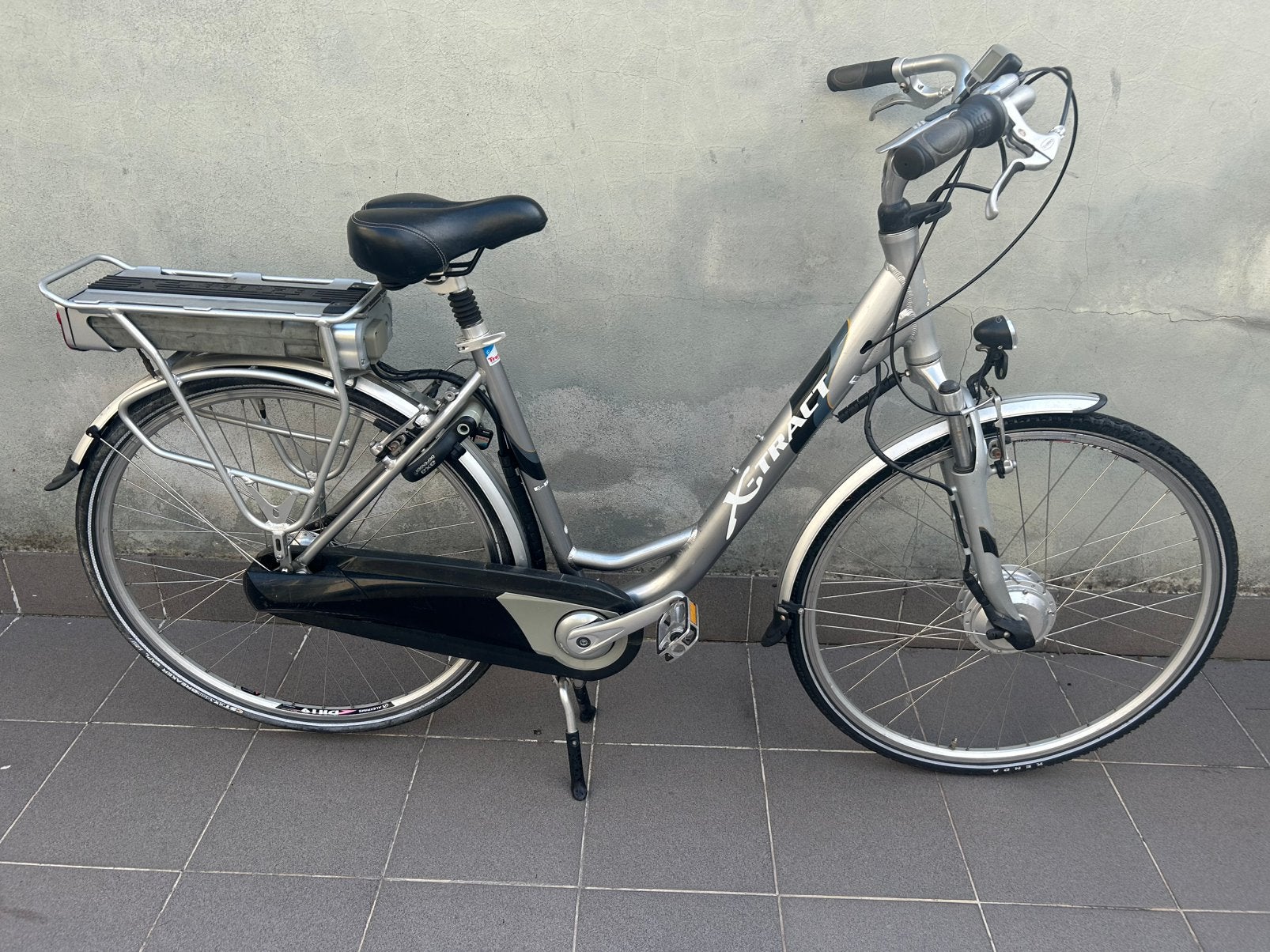 Elektrische Fiets, Fietsen en Brommers, Elektrische fietsen, Zo goed als nieuw, Ophalen