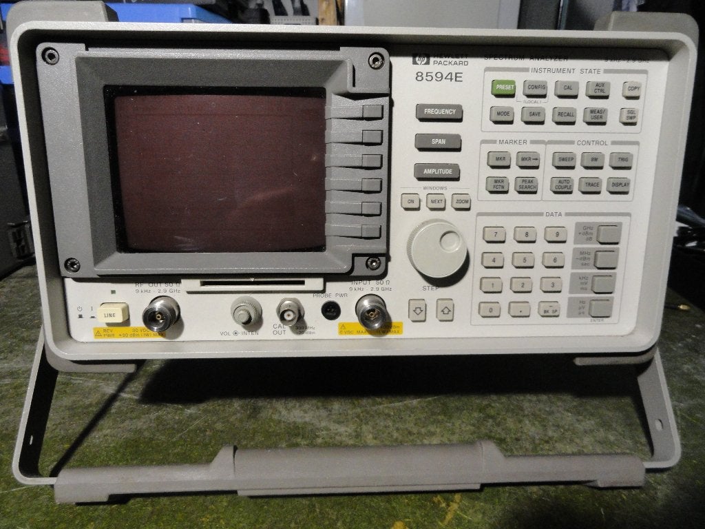 SPECTRUMANALYZER HP 8594 E, Télécoms, Émetteurs & Récepteurs, Enlèvement ou Envoi, Comme neuf