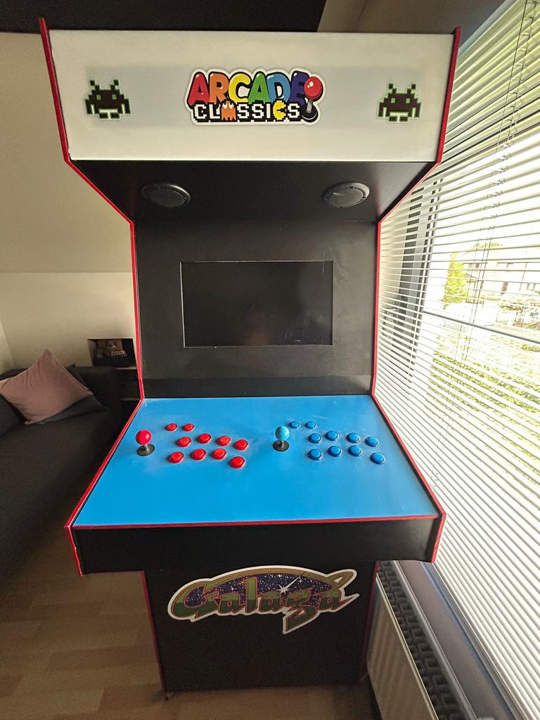 Arcade: met led/ speakers/ games/.., Ophalen, Zo goed als nieuw