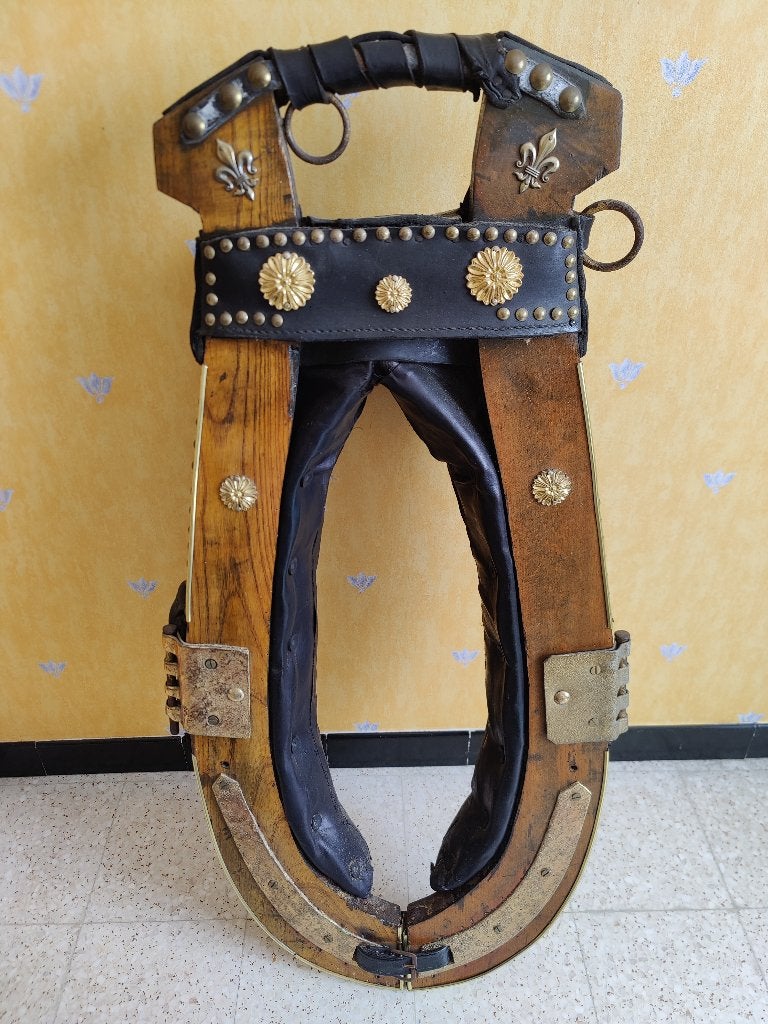 antiek paardenjuk, Antiek en Kunst, Ophalen