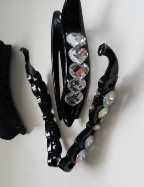 Veritas : 2 nieuw zwarte haarspelden haarklemmen, Bijoux, Sacs & Beauté, Beauté | Soins des cheveux, Enlèvement ou Envoi, Neuf
