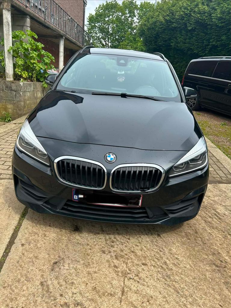 Bmw 216D Active Tourer 1.5 Dieselserie 2019 met 216900 km, Auto's, BMW, Stof, Zwart, 2 Reeks Active Tourer, Particulier