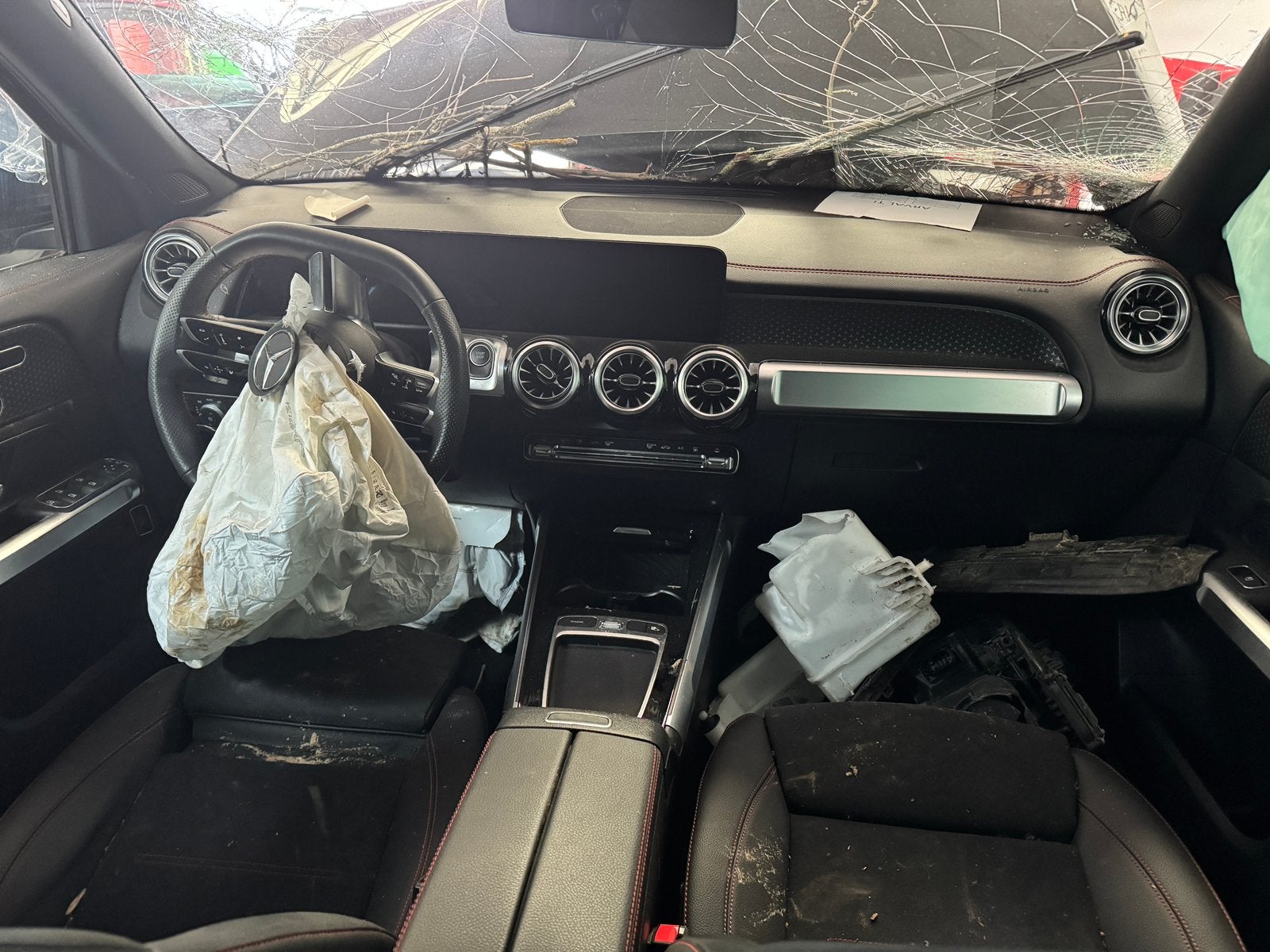 Gamme AMG Mercedes EQB 250+, Autos, Achat, Entreprise, Noir, 5 portes