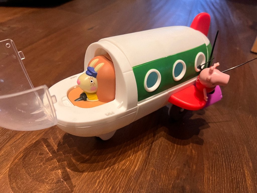 Peppa Pig Air Peppa Jet (ook Peppa Pig vliegtuig), Kinderen en Baby's, Peppa Pig, Ophalen, Zo goed als nieuw, Konijn