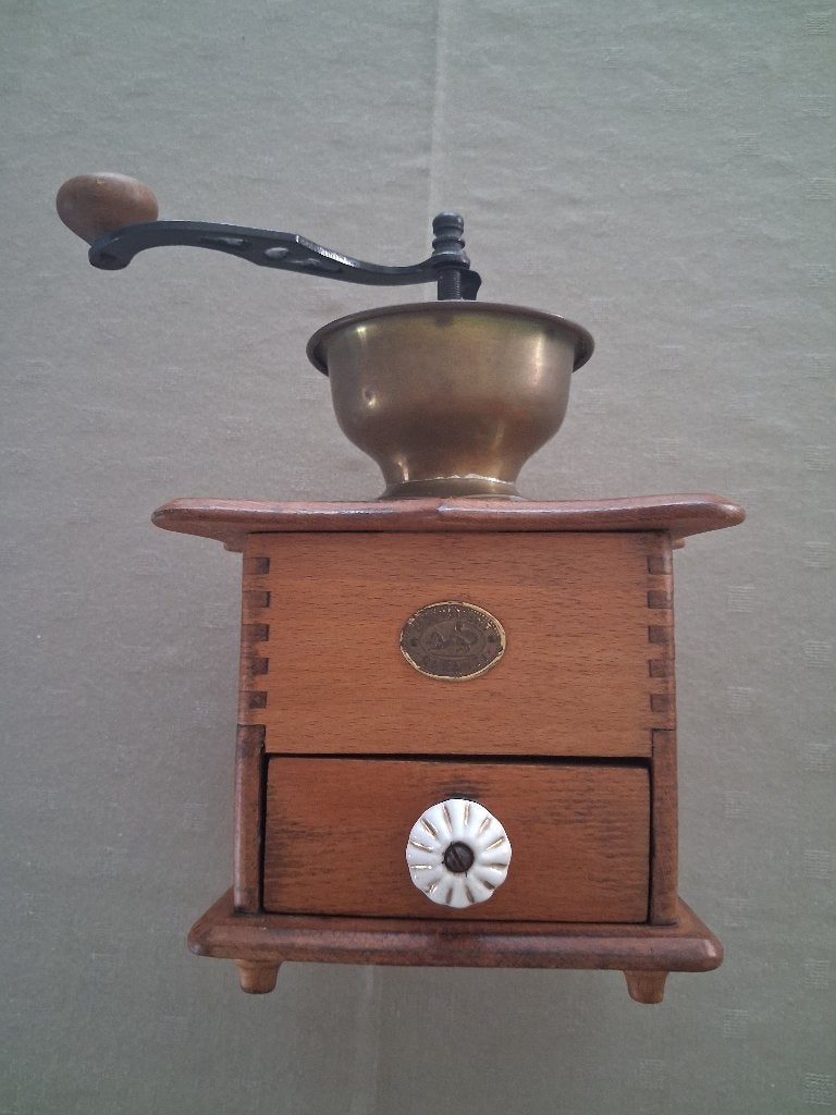 oude koffiemolen, Ophalen