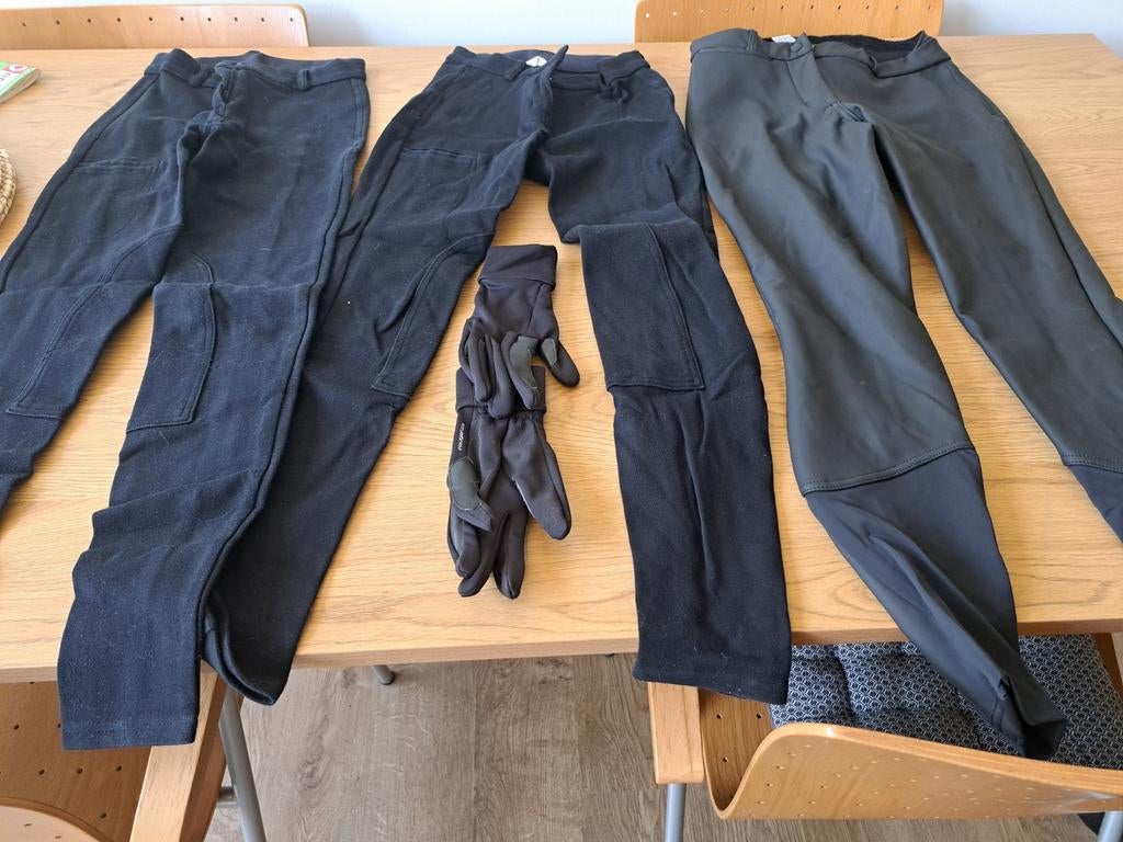 Vrouwlijke ruitersbroeken.  Maat S  en ruitershanschoenen., Ophalen, Zwart, Overige typen, Zo goed als nieuw