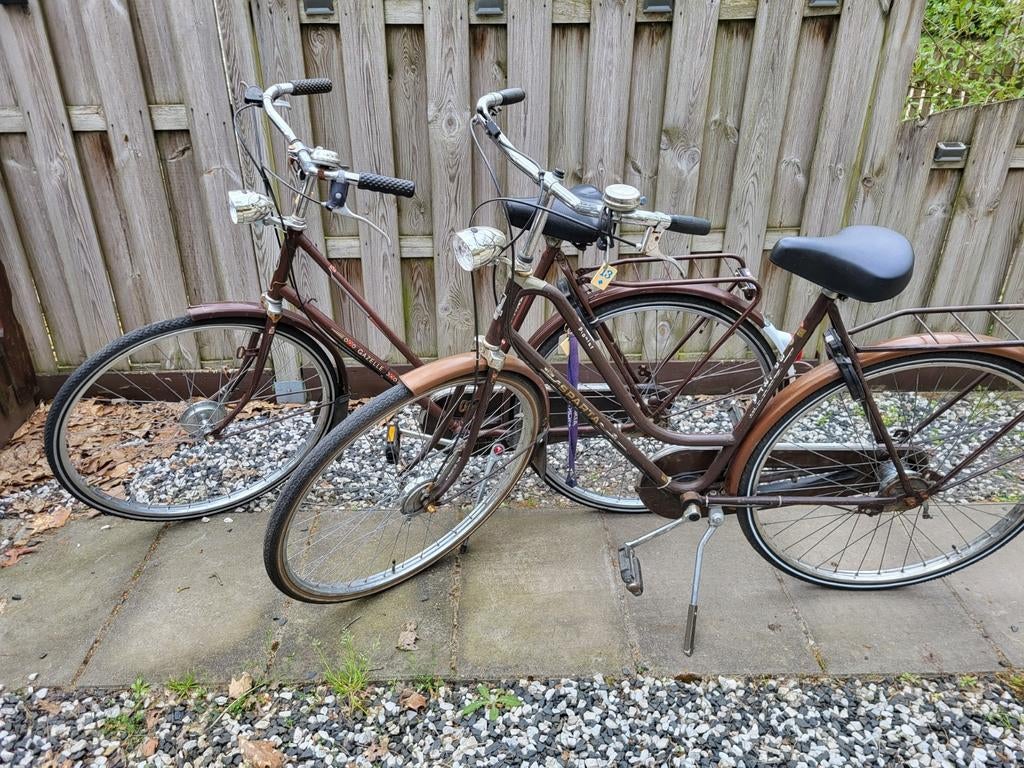 Oldtimers Sparta en of Gazelle, Ophalen