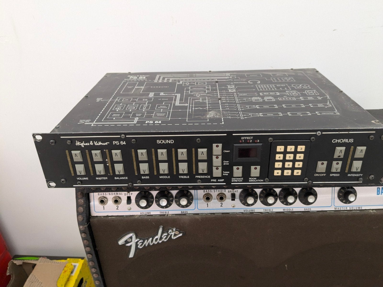 Hughes & Kettner PS-64 gitaar rack  preamp + stagebord, Ophalen