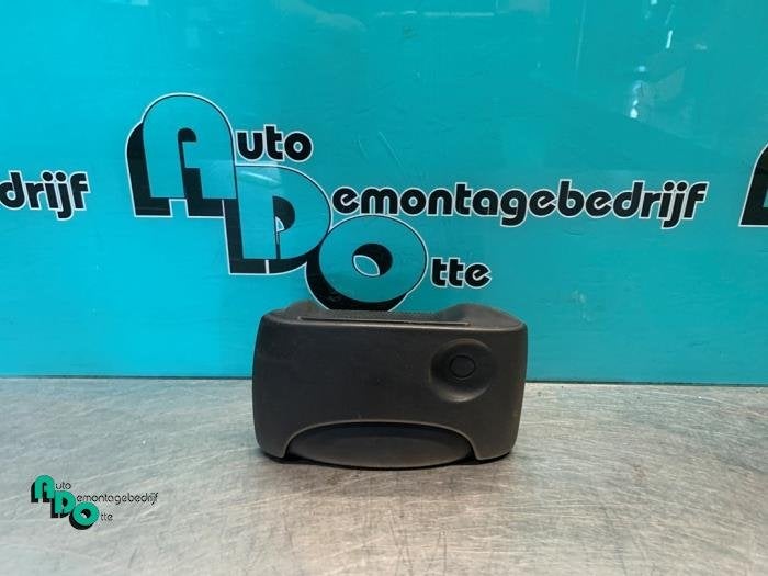 Poignée porte coulissante droite d'un Renault Kangoo (Kango, Autos : Pièces & Accessoires, Renault, -, 3 mois de garantie, Utilisé