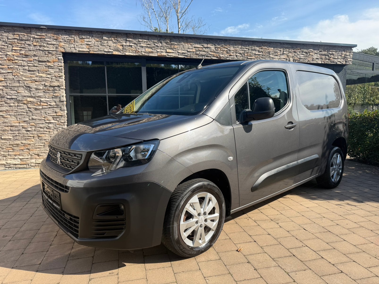 Peugeot Partner 1ste Eig 130pk*8-Traps Automaat*FULL OPTION*, Auto's, Stof, Navigatiesysteem, 4 cilinders, Diesel