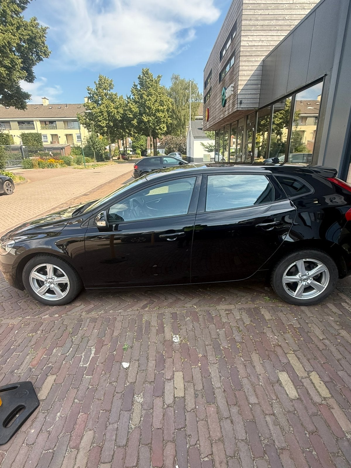 Volvo V40 D2 Bj 2016 Euro6 met keurig, 4 cilinders, 1969 cc, 1920 kg, Zwart