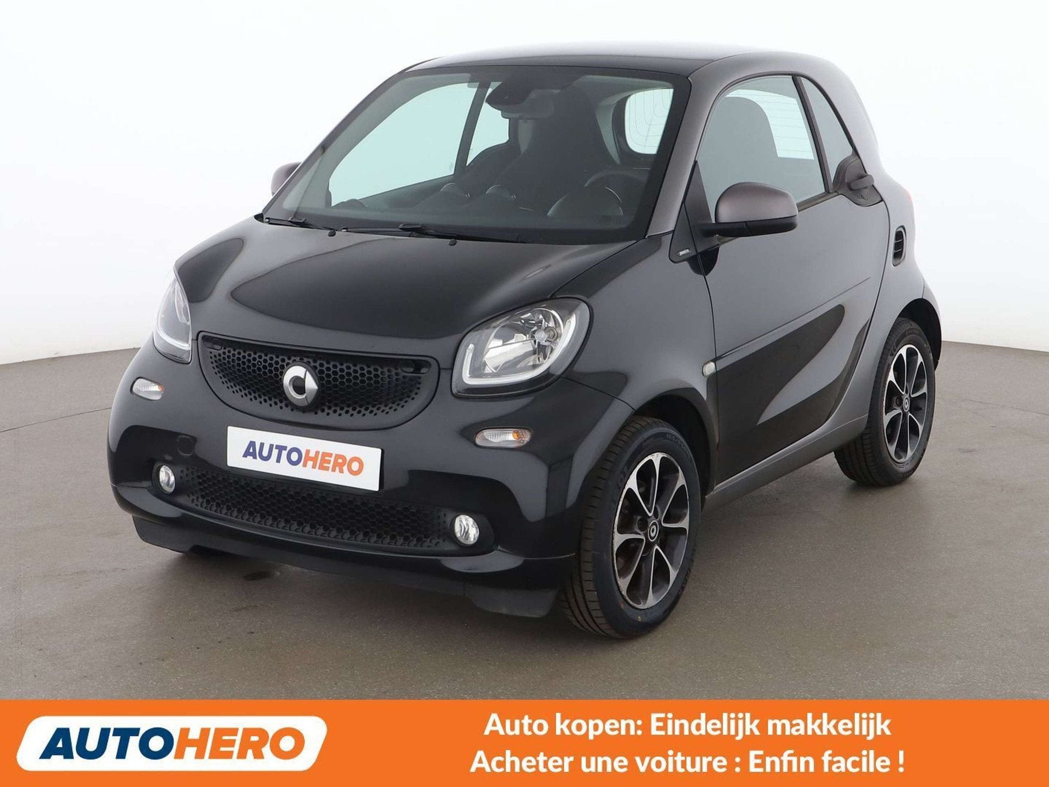 Smart Fortwo 0.9 Turbo Basis passion (automatique), Autos, Achat, 96 g/km, 2 places, Noir
