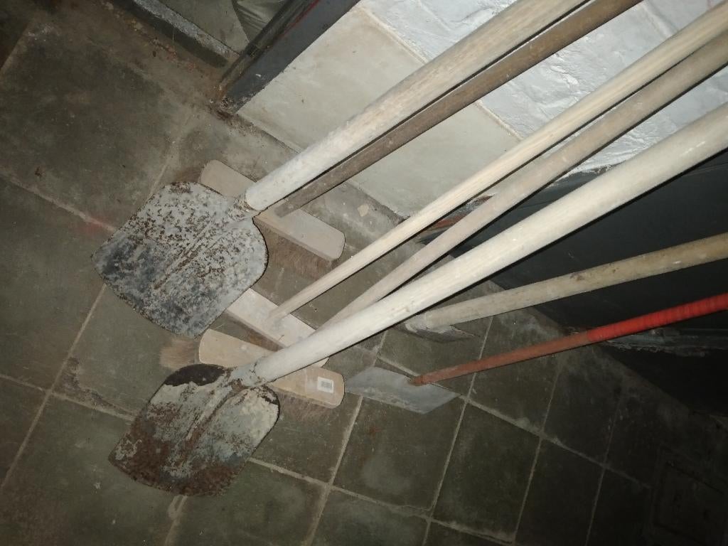 OUTILS, Enlèvement, Utilisé