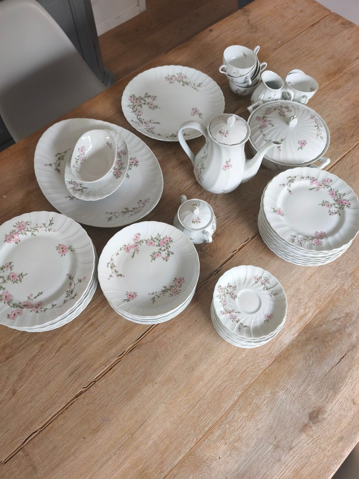 Uitstekende Limoges-service. Servies. Amandine Barnadeaud, Antiek en Kunst, Ophalen