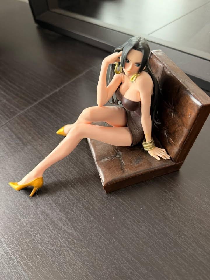 Figurine Boa Hancock (One piece), Enlèvement, Comme neuf