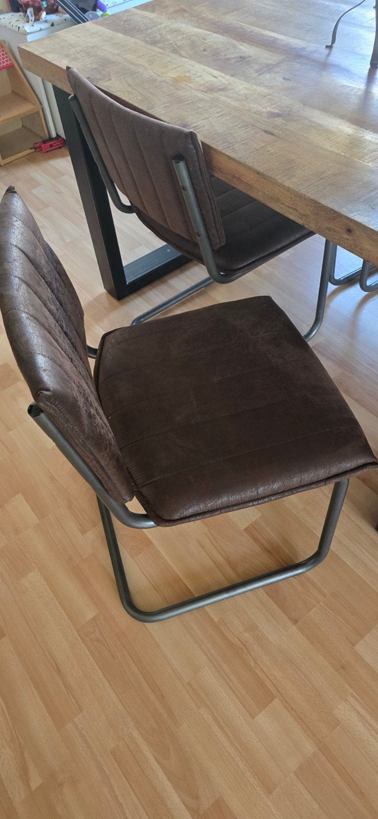4 eettafelstoelen, Ophalen