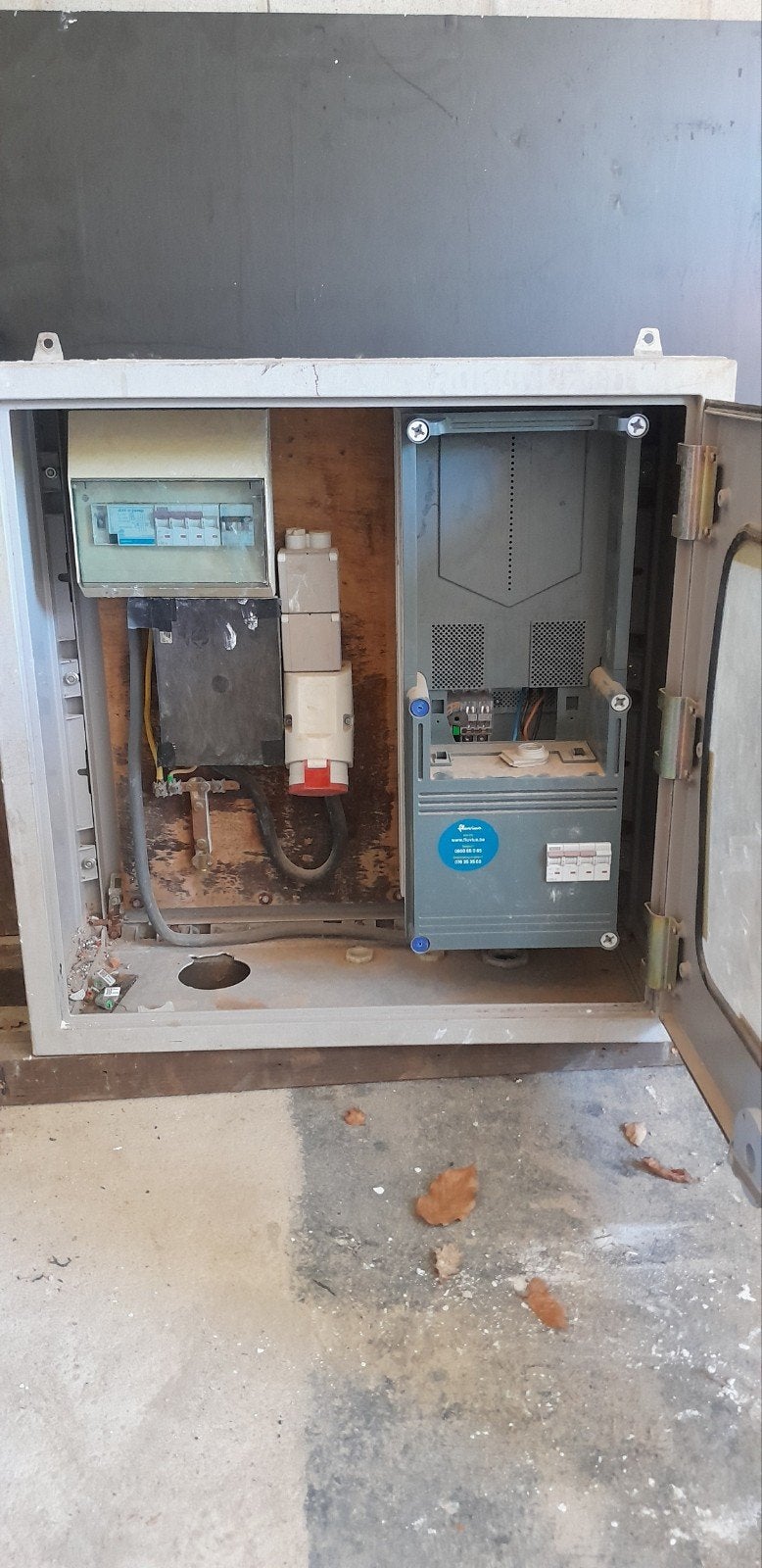 Werfkast 380v 32A, Doe-het-zelf en Bouw, Ophalen, Gebruikt, Overige typen