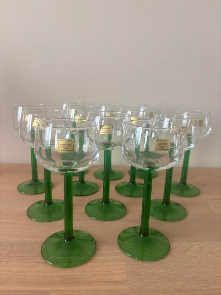 2x6 wijnglazen Luminarc met groene voet (nieuw met sticker), Enlèvement ou Envoi, Comme neuf