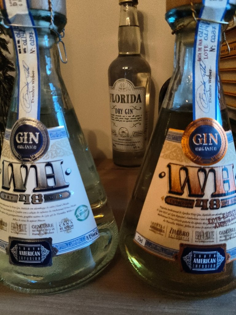 Gin (Brazilië) 2 verschillende flessen, Ophalen of Verzenden
