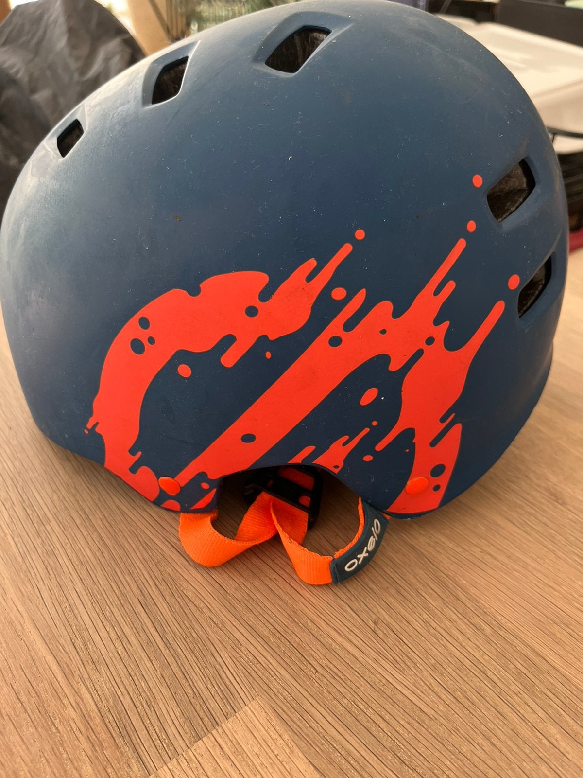 Fiets- of skatehelm, Vélos & Vélomoteurs, Accessoires vélo | Casques de vélo, Enlèvement, Utilisé, Garçon ou Fille