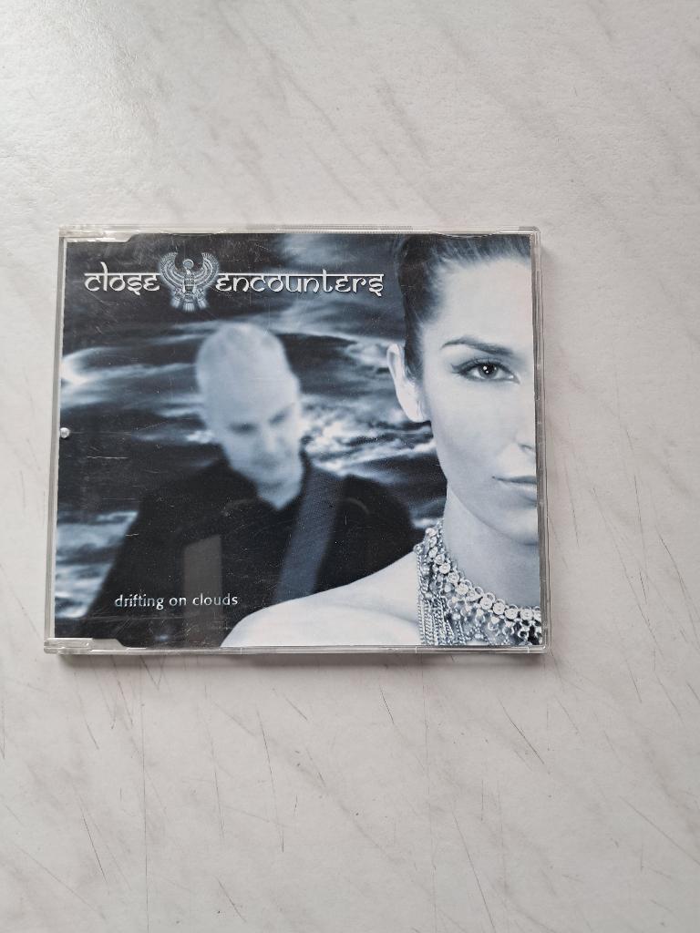 Close Encounters : Drifting On Clouds (CDM) synthpop, Ophalen of Verzenden