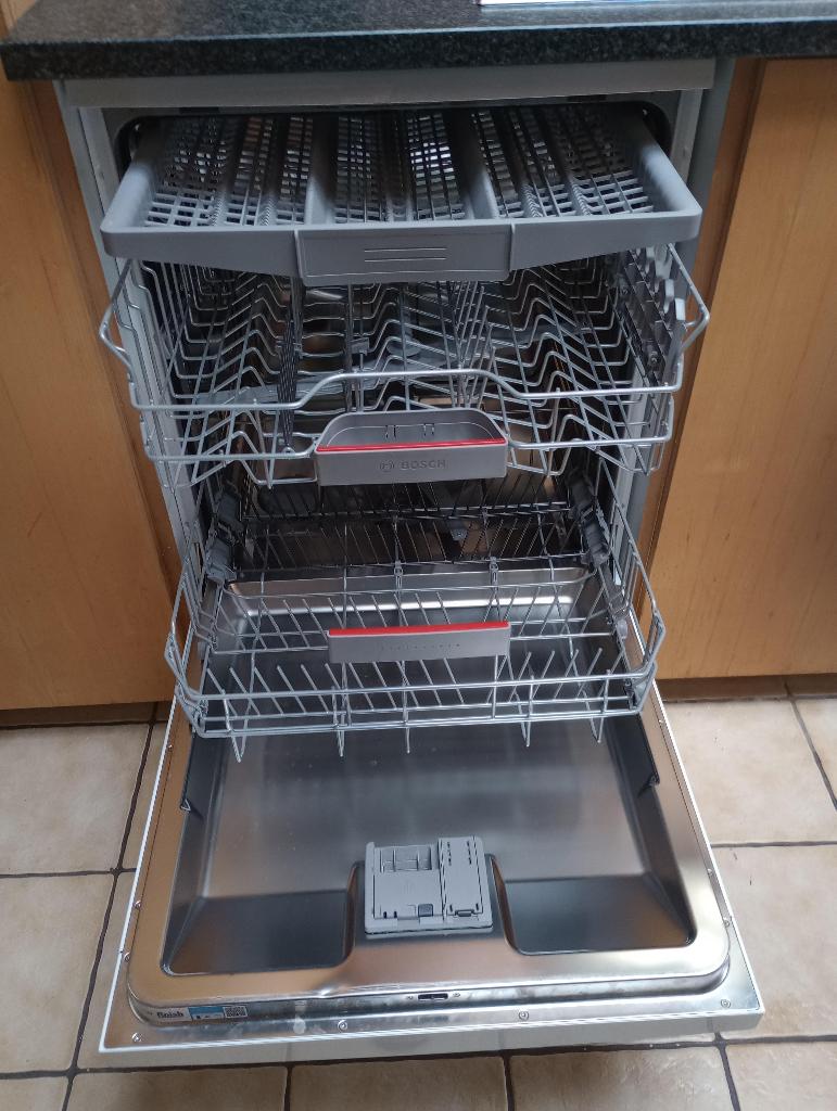 vaatwasmachine Bosch SMS4EMW01E, vrijstaand, Elektronische apparatuur, Vaatwasmachines, Ophalen, Zo goed als nieuw, Vrijstaand
