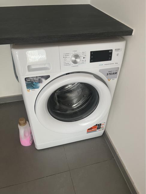 Whirlpool washing machine (9kg) – works perfectly, Steam, Elektronische apparatuur, Wasmachines, Ophalen, Zo goed als nieuw