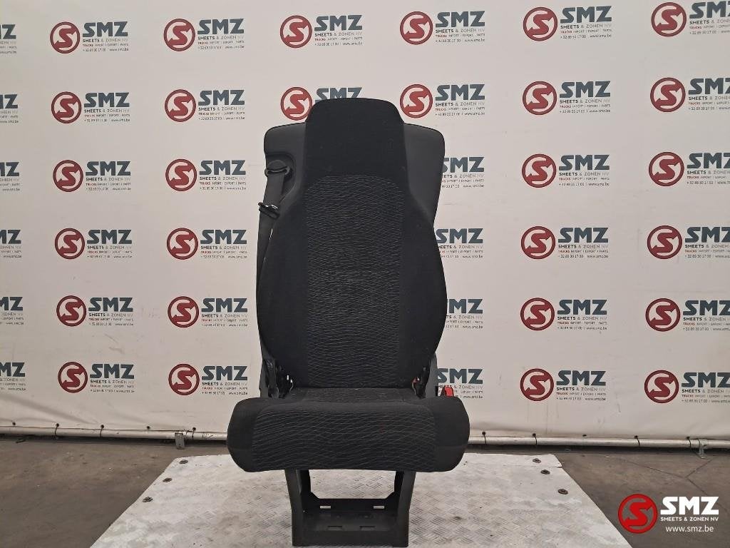 Occ siège passager Mercedes, Utilisé, Mercedes-Benz, Intérieur et Revêtement