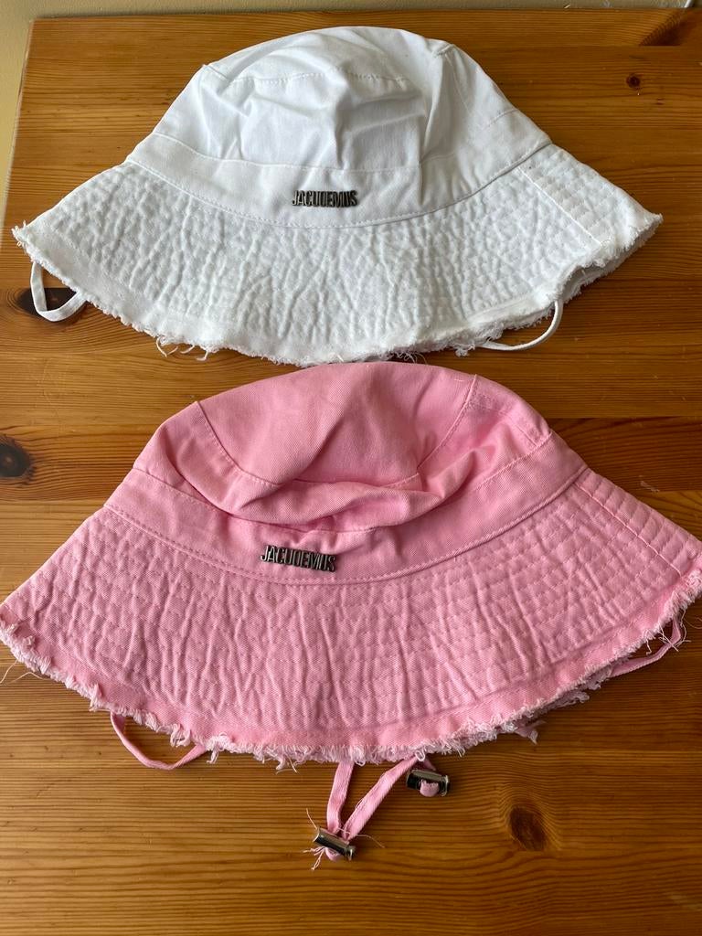 2 chapeau jacquemus 1.1, Enlèvement ou Envoi, Comme neuf, Chapeau
