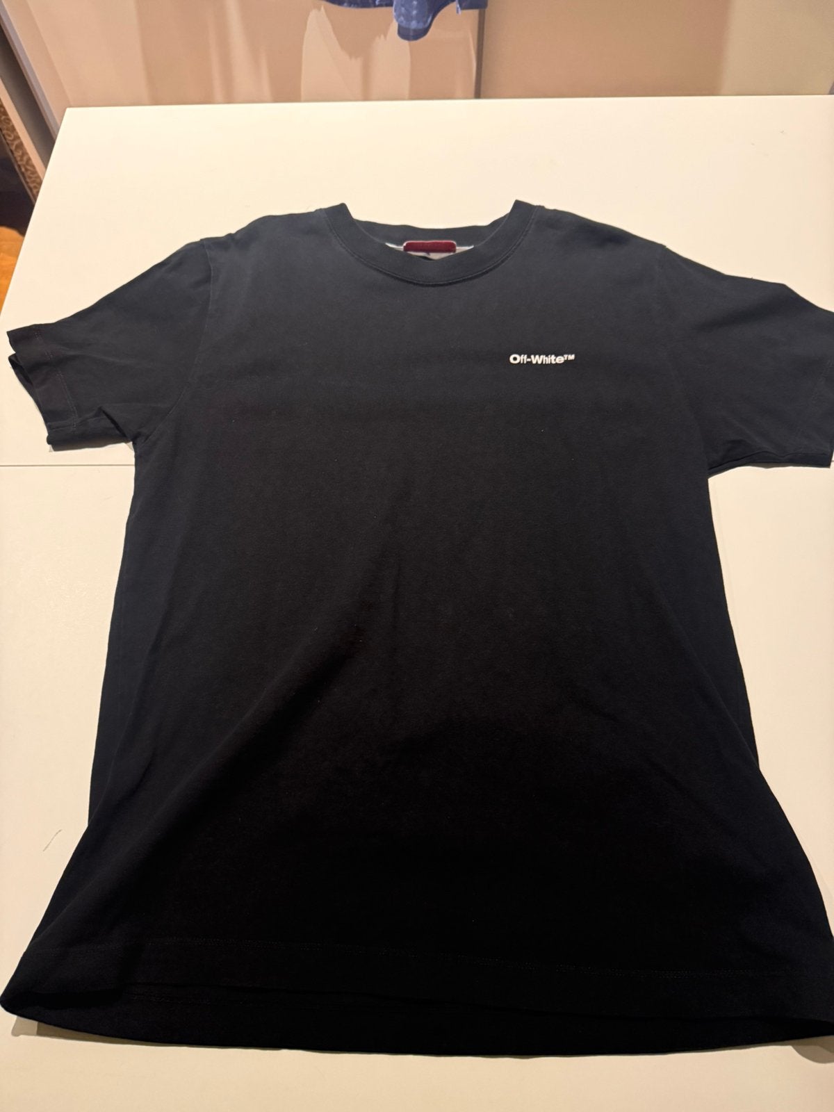 Off-White T-shirt zwart – Off-White – zeer goede staat, Kleding | Heren, Ophalen of Verzenden, Zo goed als nieuw, Maat 46 (S) of kleiner