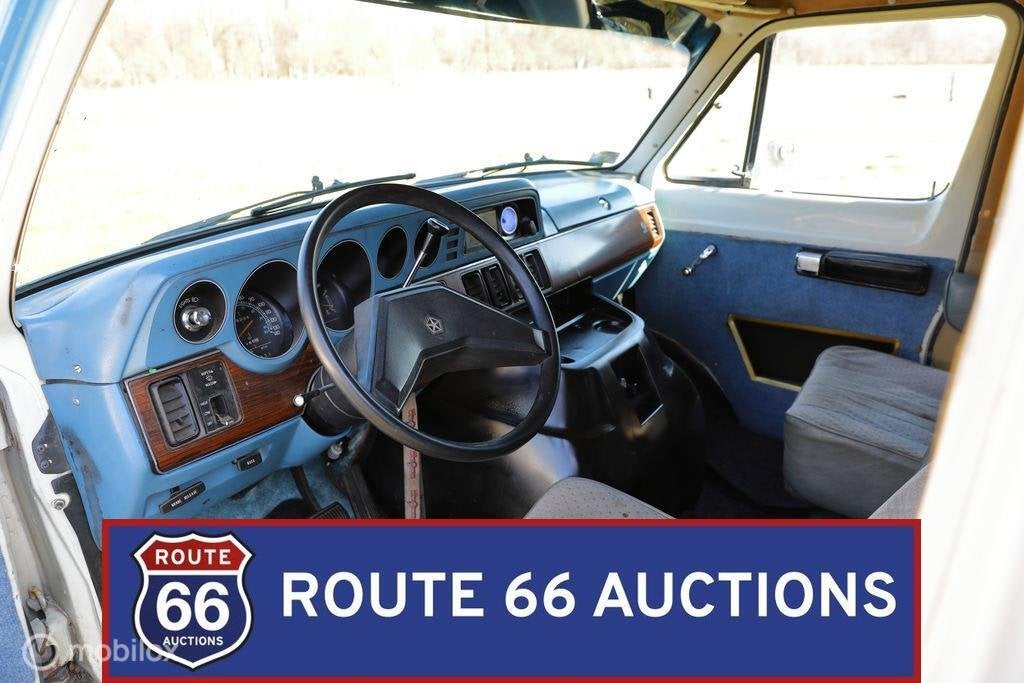 Dodge Ram Van B150 | 1982 | Route 66 Auctions, Auto's, Zwart, Bedrijf, Handgeschakeld, Overige carrosserie