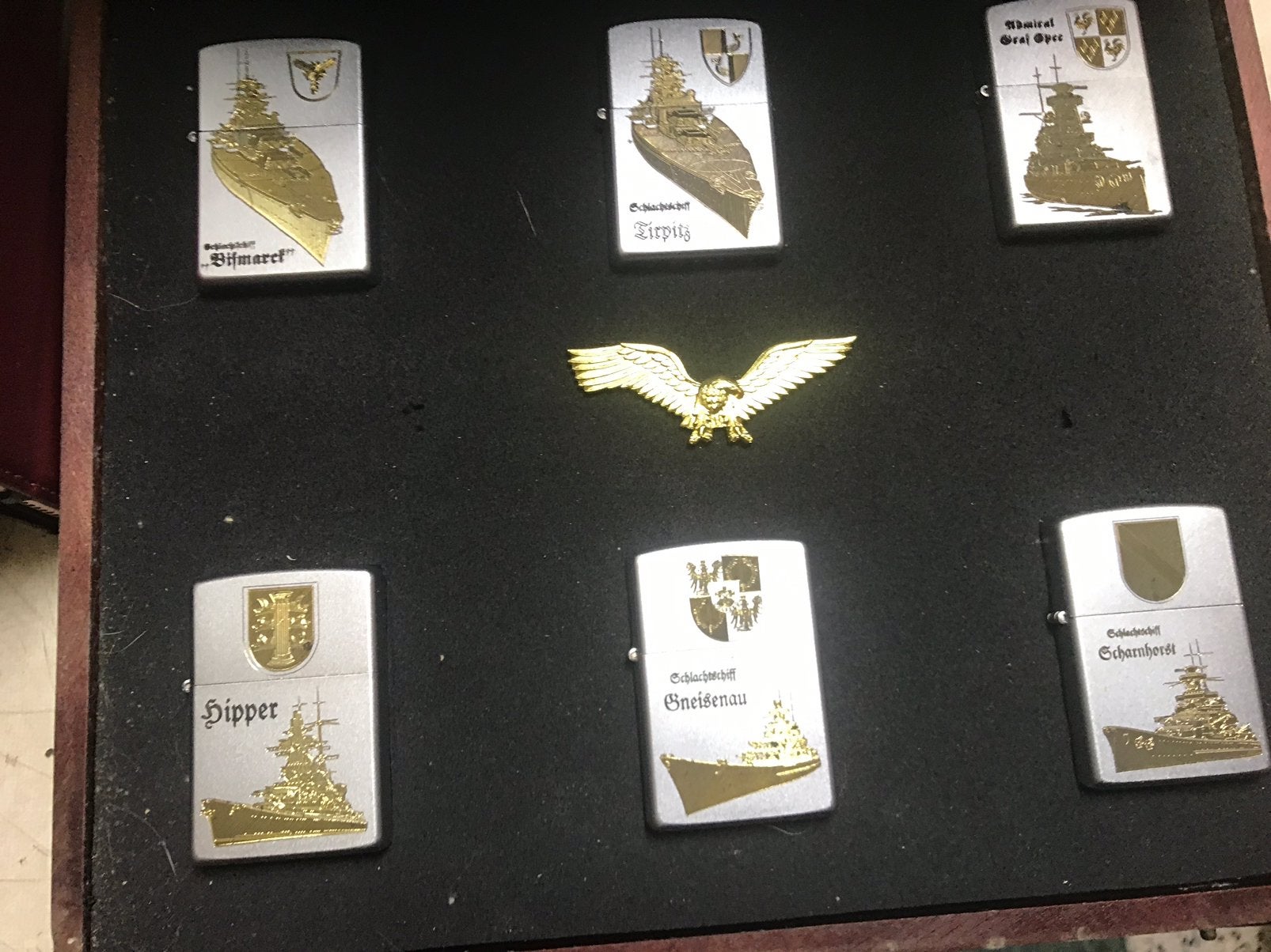 Zippos ww.ll, Ophalen of Verzenden