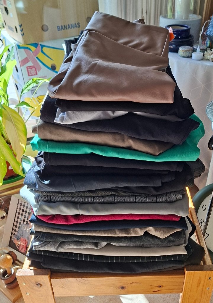 30 geklede broeken (heren, dames) waarvan ook winterbroeken, Enlèvement, Porté, Autres couleurs