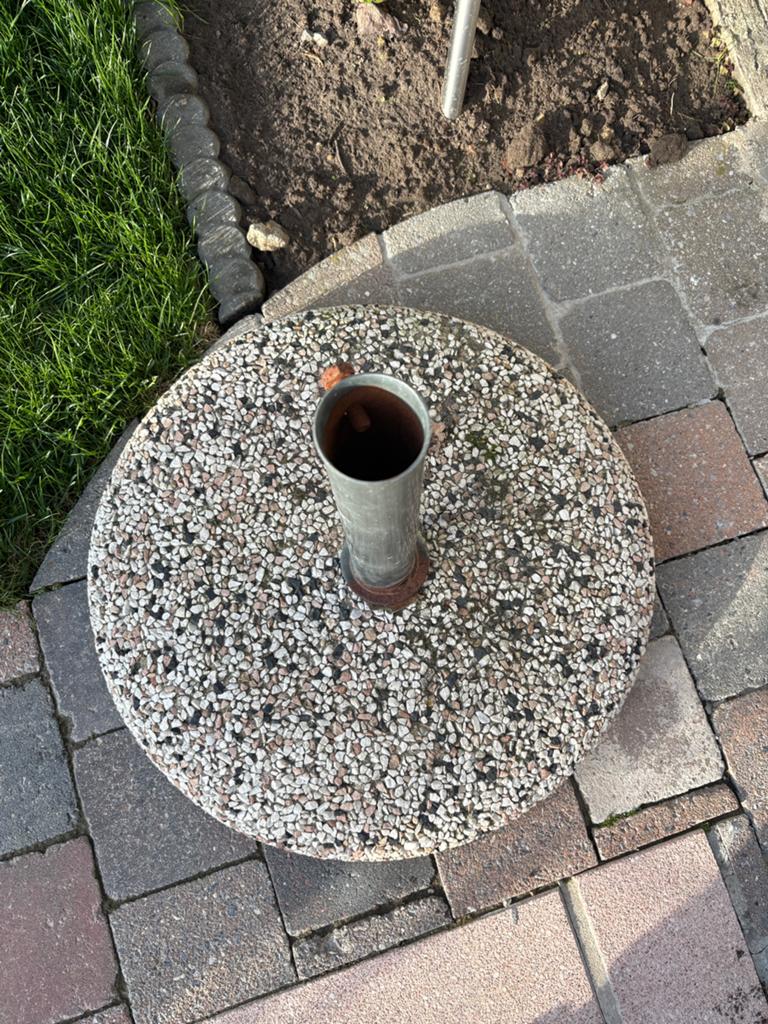 Parasolvoet in steen, Ophalen of Verzenden, Zo goed als nieuw, Minder dan 1 meter, Parasolvoet